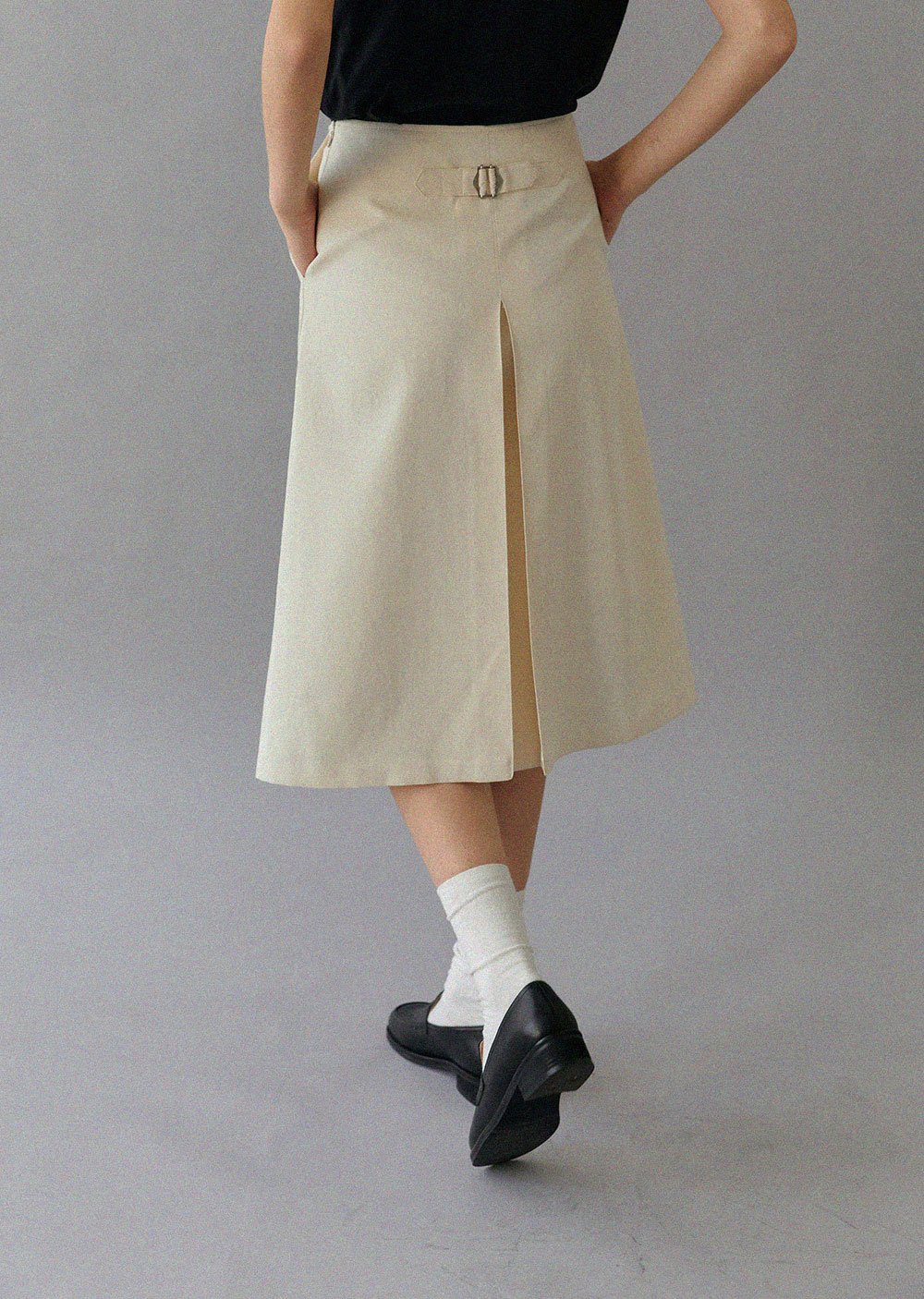 buckle midi skirt (cream)